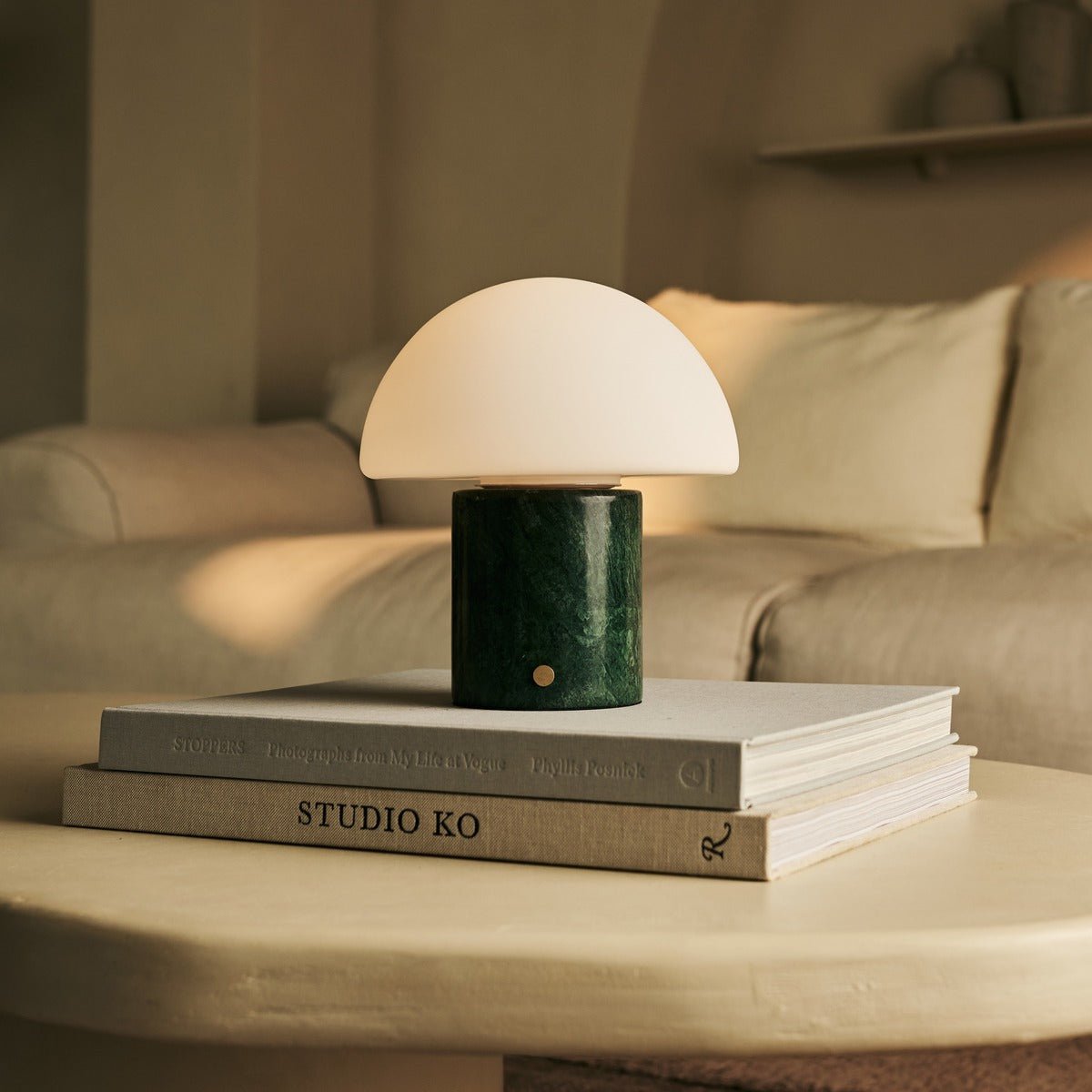 Marmor Lampe - Einzigartige wiederaufladbare Lampe mit 3 Lichtfarben und Dimmfunktion (Maris Green / Verde Alpi)